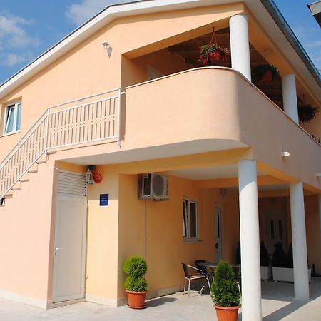 Apartments Kairos - Bili 9 Kastela Oda fotoğraf